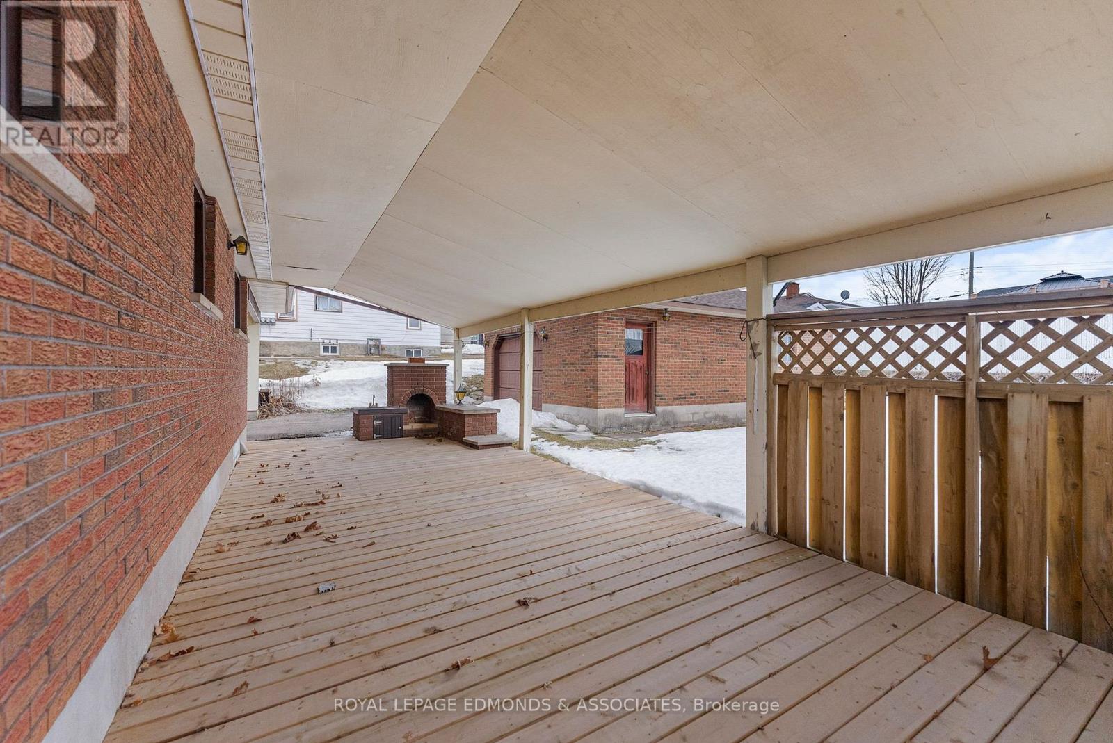 90 Deacon Street, Pembroke, Ontario  K8A 2J4 - Photo 31 - X12870448