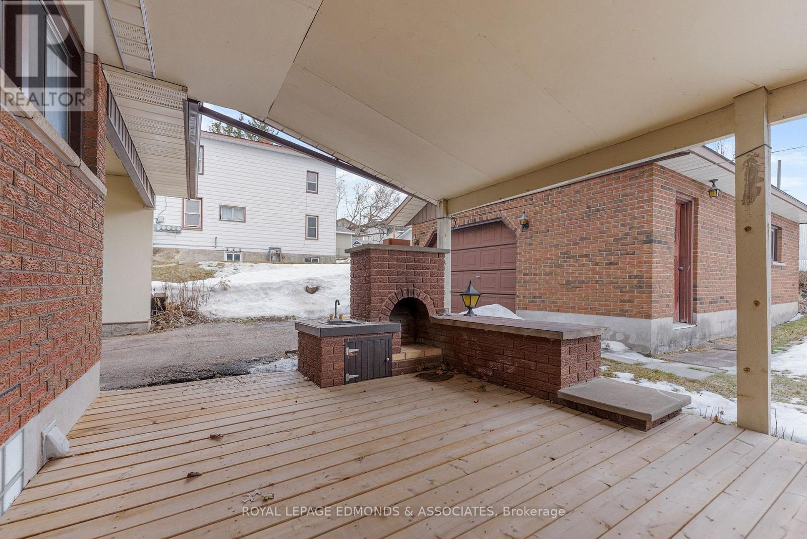 90 Deacon Street, Pembroke, Ontario  K8A 2J4 - Photo 30 - X12870448