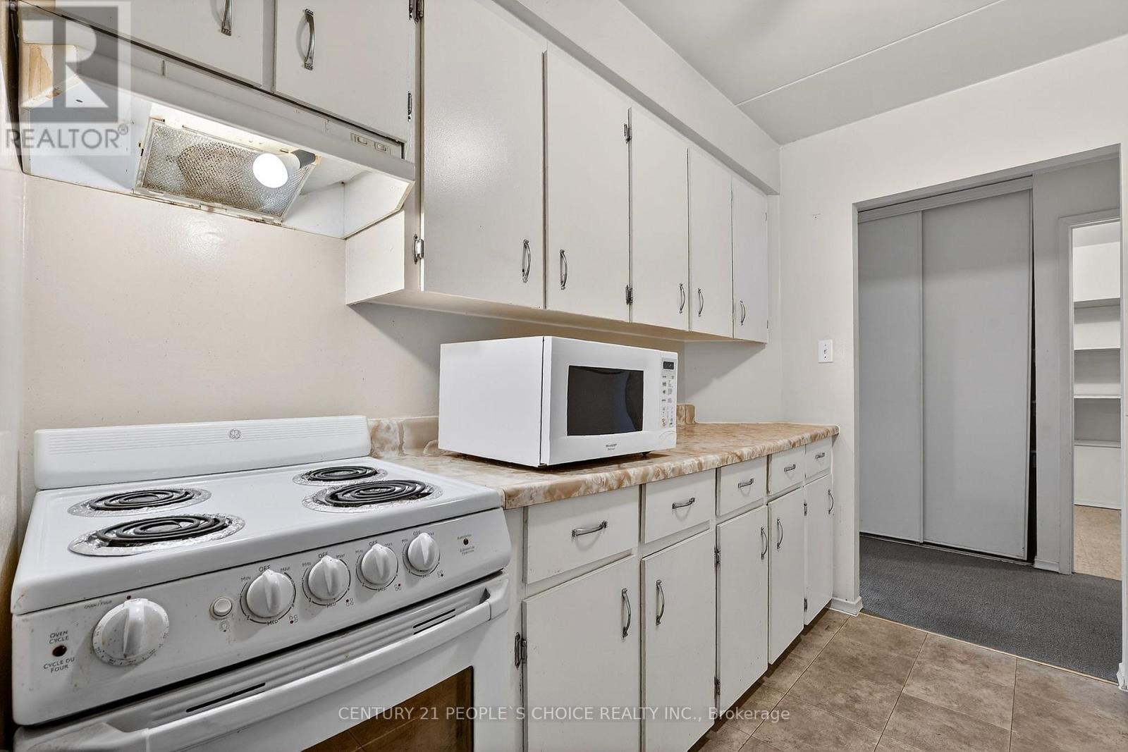 210 - 72 Main Street E, Port Colborne, Ontario  L3K 5Z8 - Photo 12 - X12937792