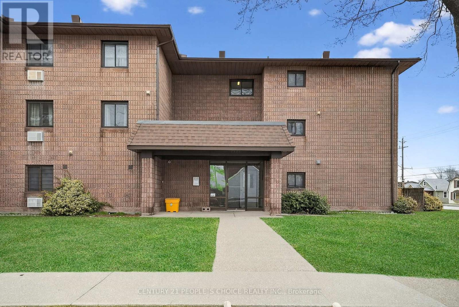 210 - 72 MAIN STREET E, Port Colborne, Ontario