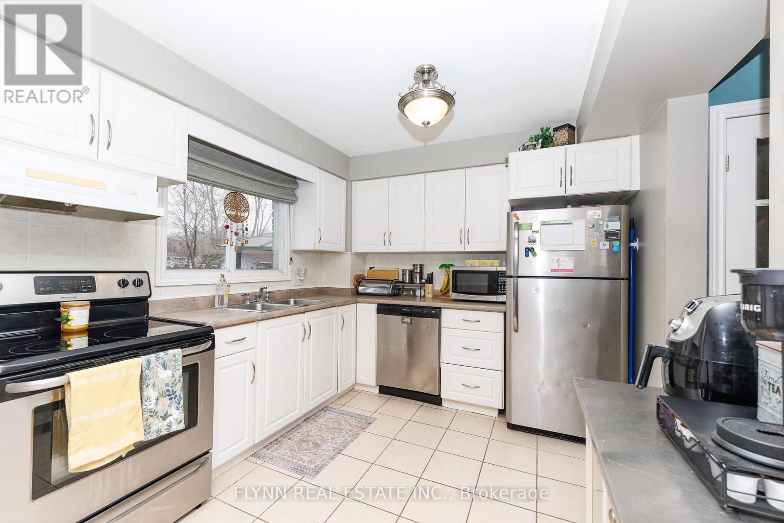 6530 Burwood Avenue, Niagara Falls, Ontario  L2H 1Z7 - Photo 9 - X12955438