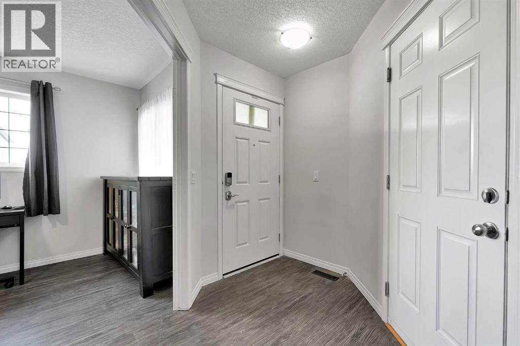 2 Saddleland Way NE, Calgary, Alberta  T3j 5K5 - Photo 2 - A2291806