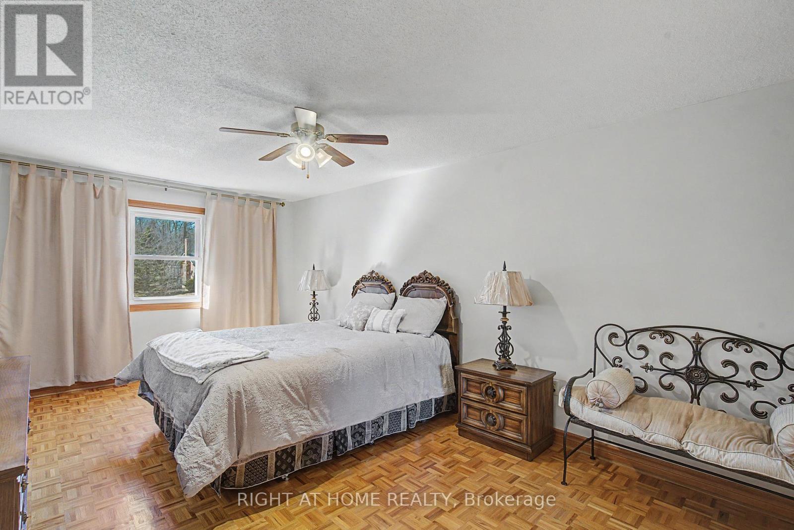 9 Lady Diana Court, Whitchurch-Stouffville, Ontario  L4A 2C9 - Photo 22 - N12959278