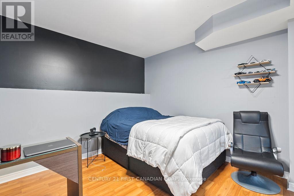 17 Cottonwood Drive E, St. Thomas, Ontario  N5P 4M3 - Photo 21 - X12959332