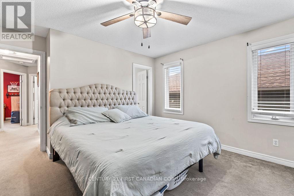 17 Cottonwood Drive E, St. Thomas, Ontario  N5P 4M3 - Photo 25 - X12959332