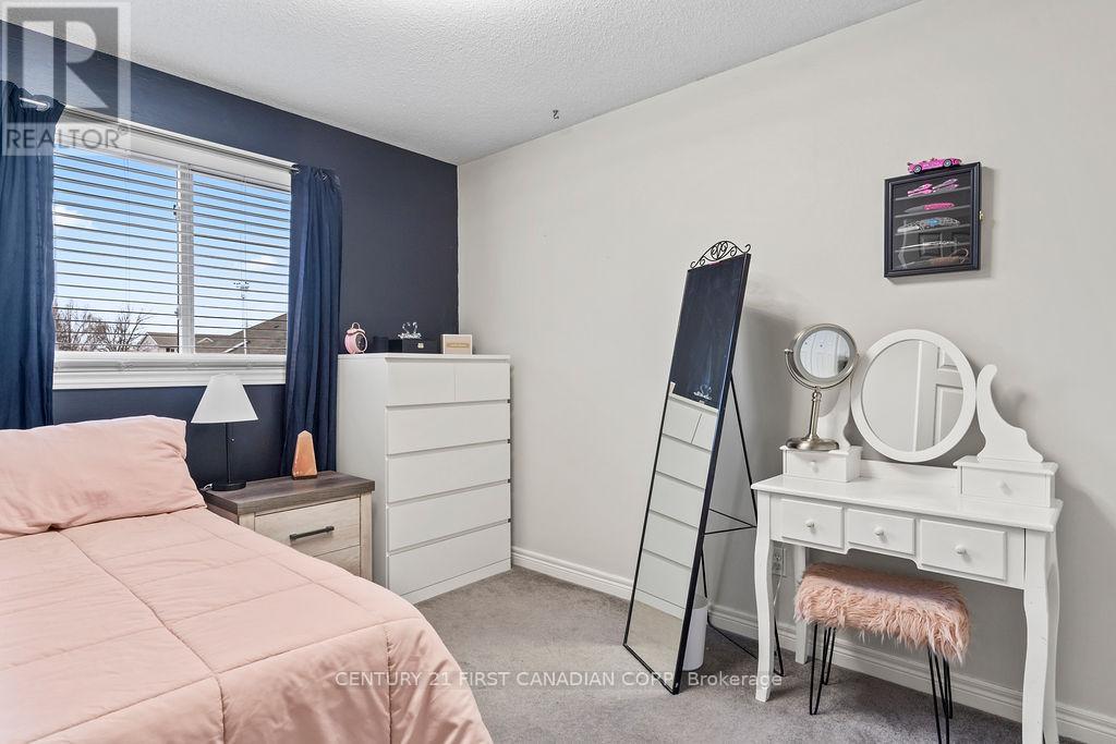 17 Cottonwood Drive E, St. Thomas, Ontario  N5P 4M3 - Photo 30 - X12959332