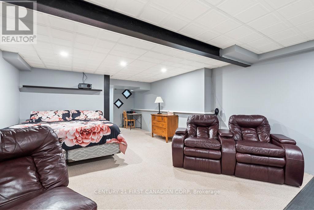 17 Cottonwood Drive E, St. Thomas, Ontario  N5P 4M3 - Photo 37 - X12959332