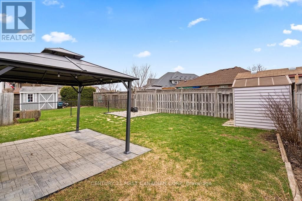 17 Cottonwood Drive E, St. Thomas, Ontario  N5P 4M3 - Photo 39 - X12959332