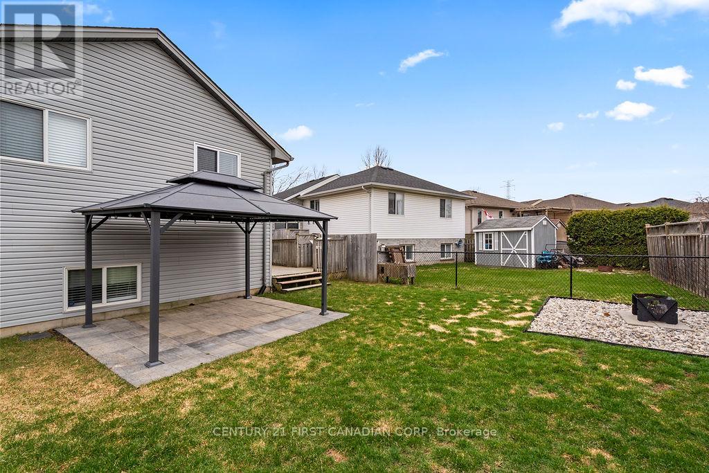 17 Cottonwood Drive E, St. Thomas, Ontario  N5P 4M3 - Photo 40 - X12959332