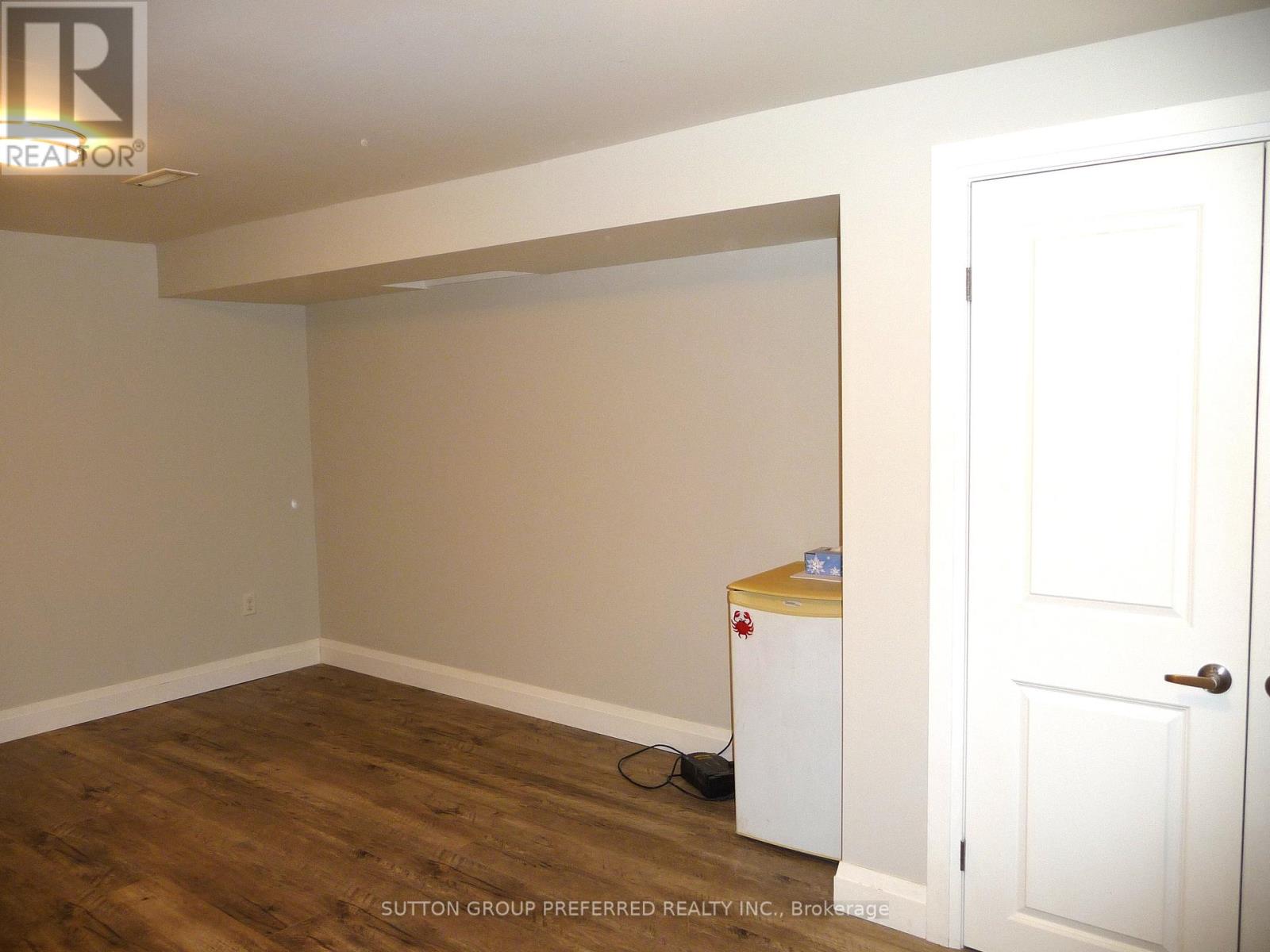 96 Beechbank Crescent, London South, Ontario  N6E 2P3 - Photo 15 - X12959384