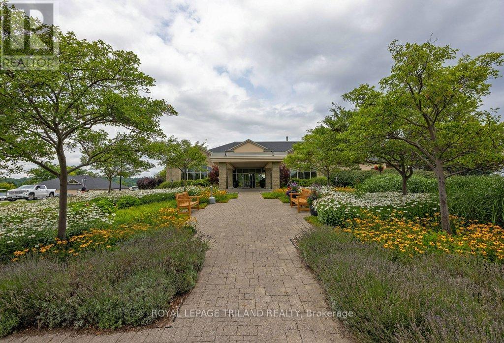 1566 Ed Ervasti Lane, London South, Ontario  N6K 5R7 - Photo 40 - X12959402