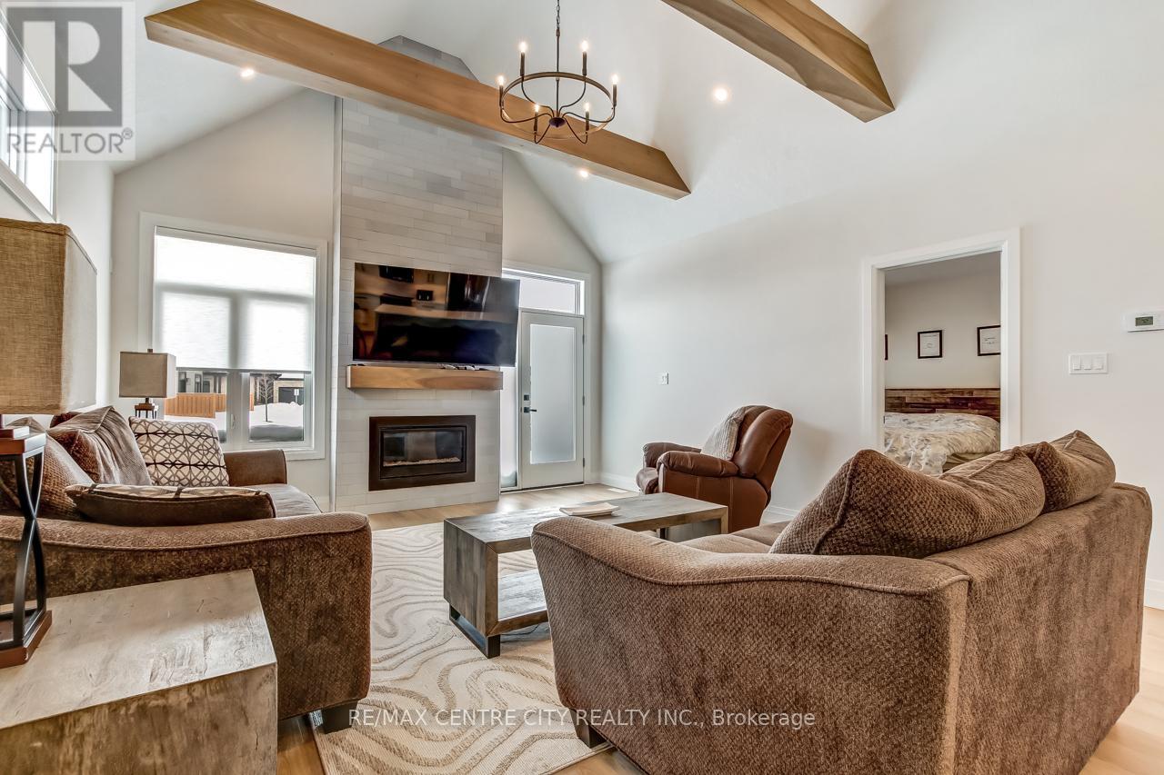 35 - 63 Compass Trail, Central Elgin, Ontario  N5L 0B4 - Photo 11 - X12959518