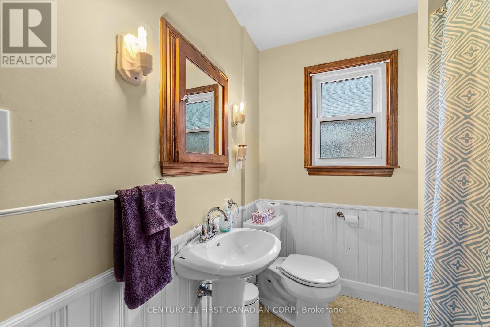 39 Raywood Avenue, London South, Ontario  N6C 1Y6 - Photo 12 - X12959540