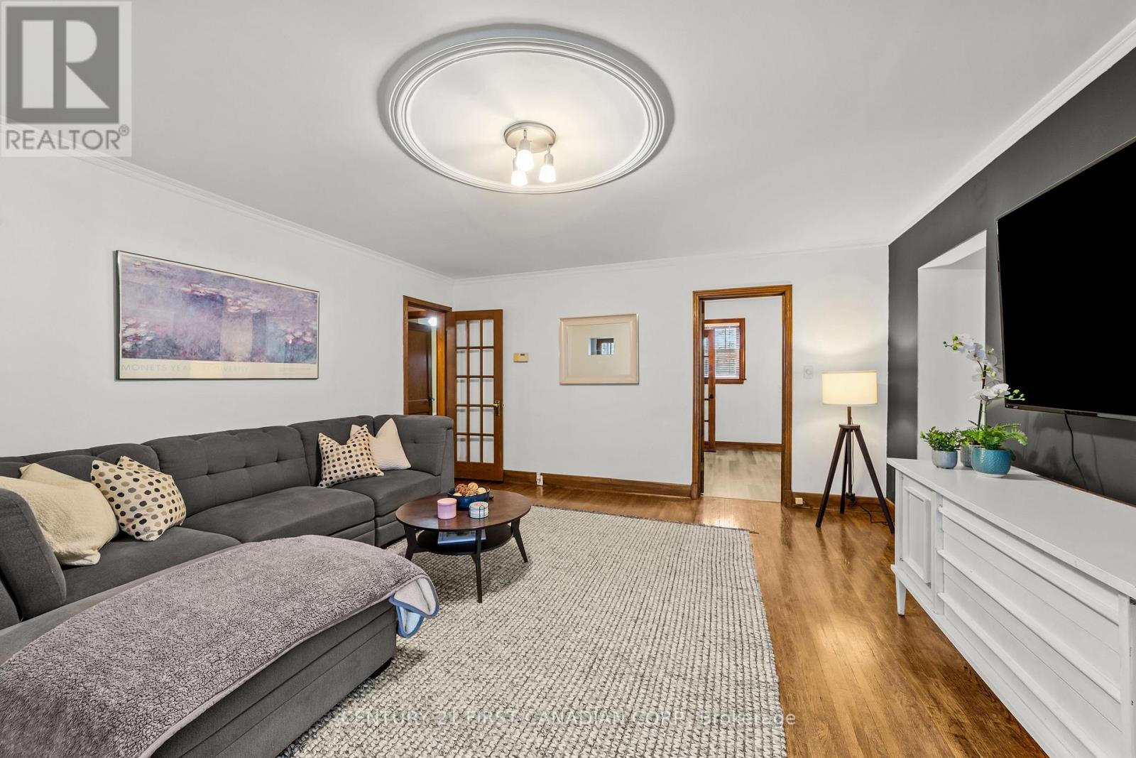 39 Raywood Avenue, London South, Ontario  N6C 1Y6 - Photo 6 - X12959540