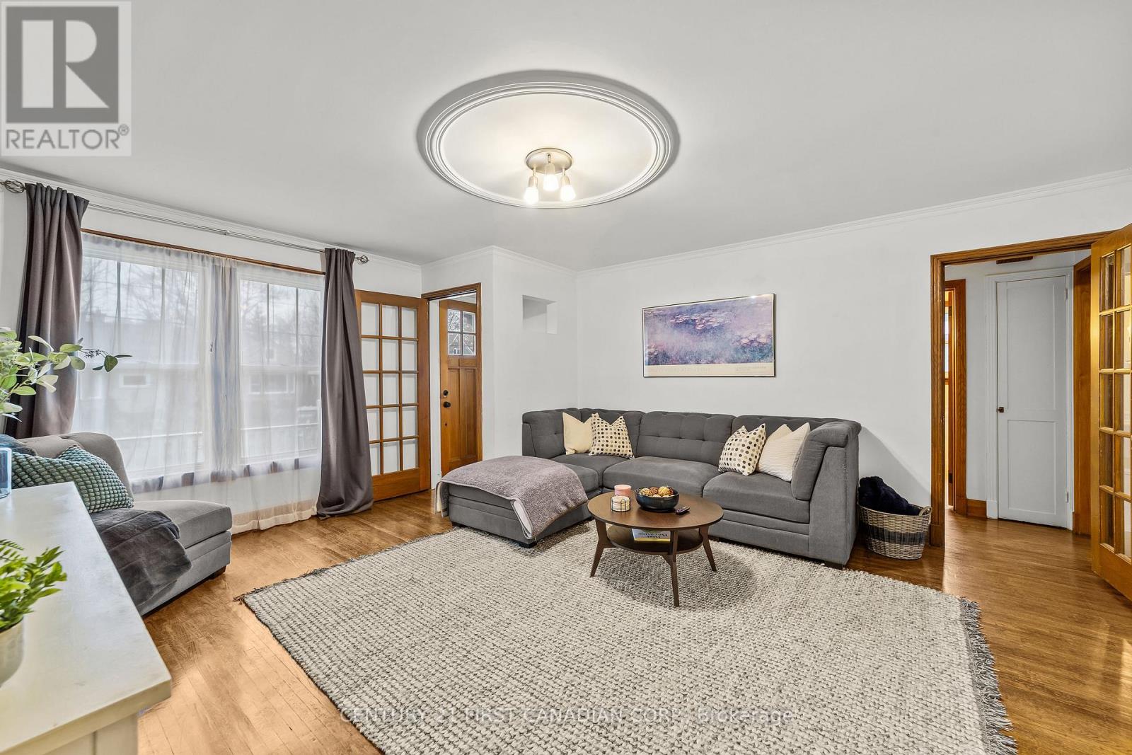 39 Raywood Avenue, London South, Ontario  N6C 1Y6 - Photo 7 - X12959540