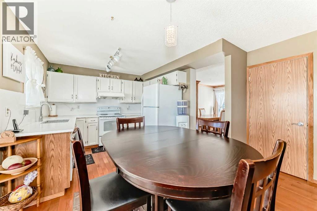 69 Applemont Place SE, Calgary, Alberta  T2A 7S3 - Photo 12 - A2299151