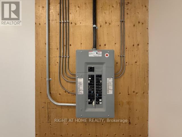 30 C Fordhouse Boulevard, Toronto, Ontario  M8Z 1M6 - Photo 13 - W12615994