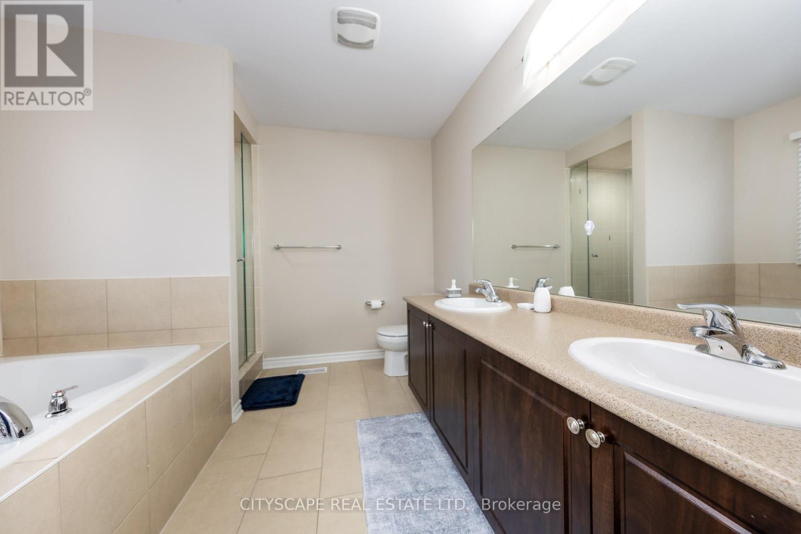 121 Crafter Crescent, Hamilton, Ontario  L8J 0H8 - Photo 22 - X12941810