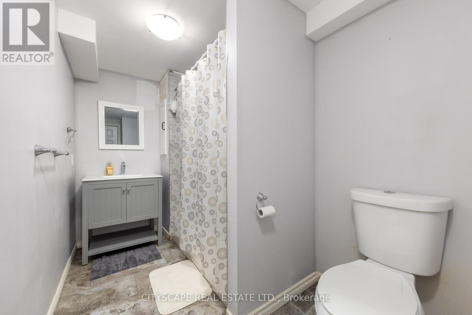 121 Crafter Crescent, Hamilton, Ontario  L8J 0H8 - Photo 41 - X12941810