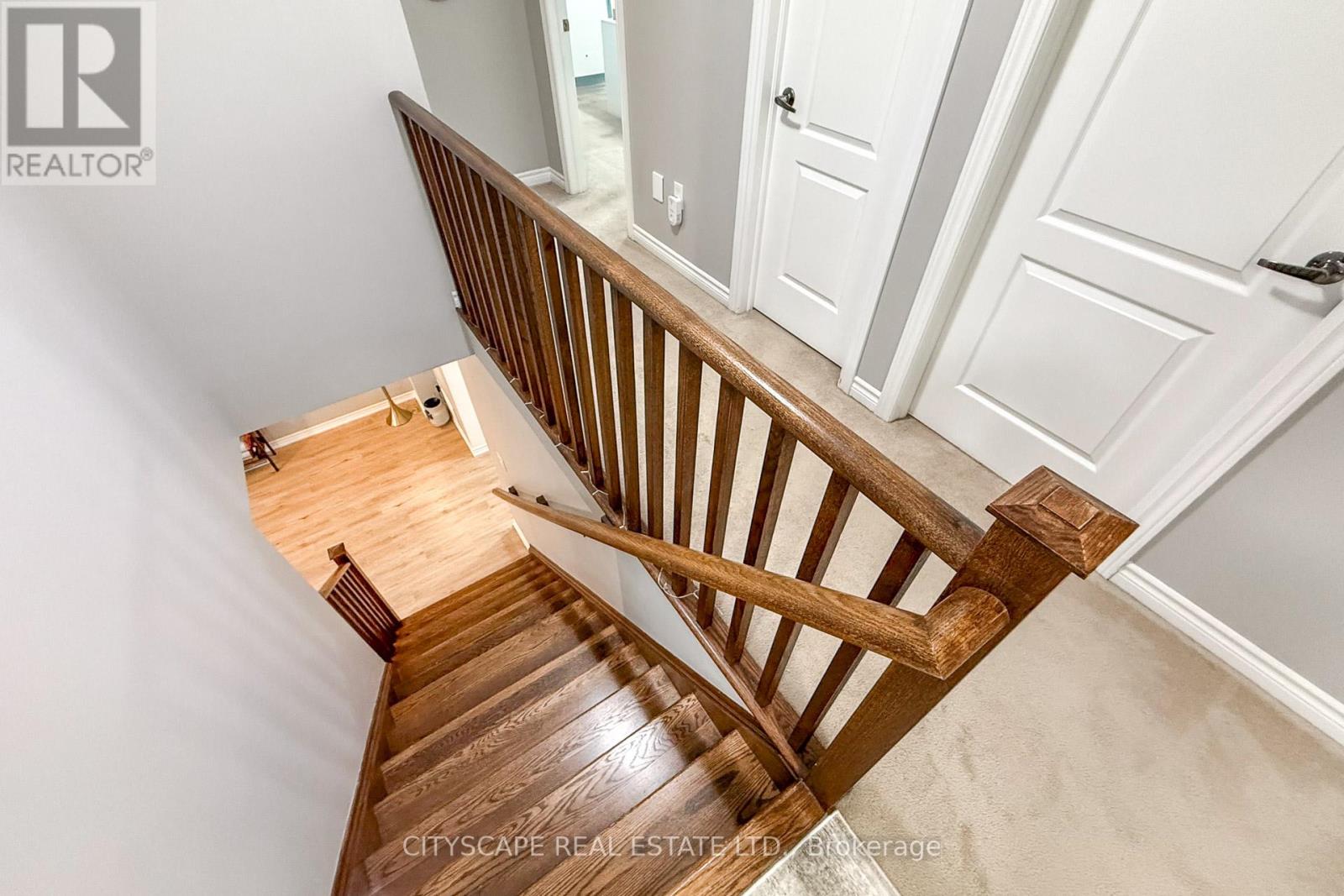 121 Crafter Crescent, Hamilton, Ontario  L8J 0H8 - Photo 19 - X12941810