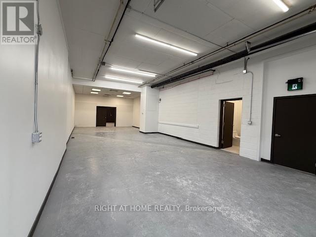 30 C Fordhouse Boulevard, Toronto, Ontario  M8Z 1M6 - Photo 7 - W12615994