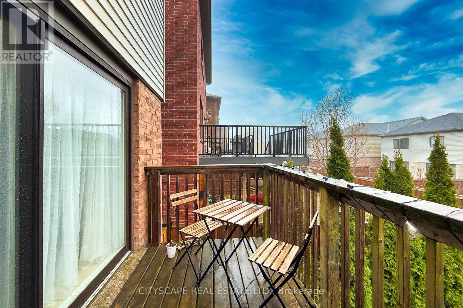 121 Crafter Crescent, Hamilton, Ontario  L8J 0H8 - Photo 43 - X12941810