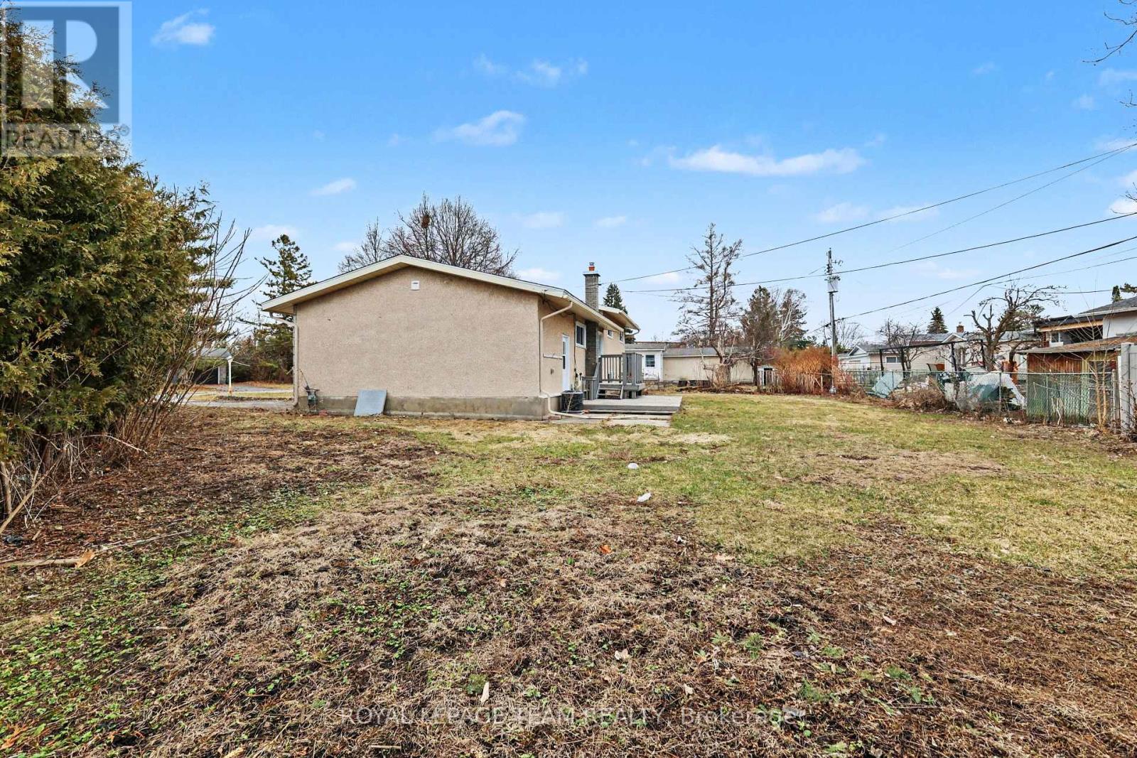 9 Greenwich Avenue, Ottawa, Ontario  K2E 5E7 - Photo 27 - X12959380