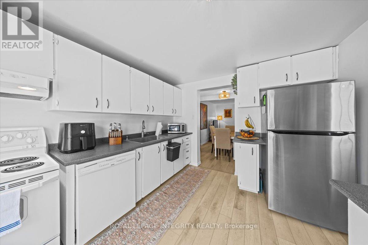 69 - 1196 Priory Lane, Ottawa, Ontario  K1C 1Z9 - Photo 4 - X12959464