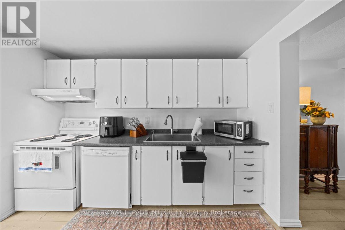 69 - 1196 Priory Lane, Ottawa, Ontario  K1C 1Z9 - Photo 5 - X12959464