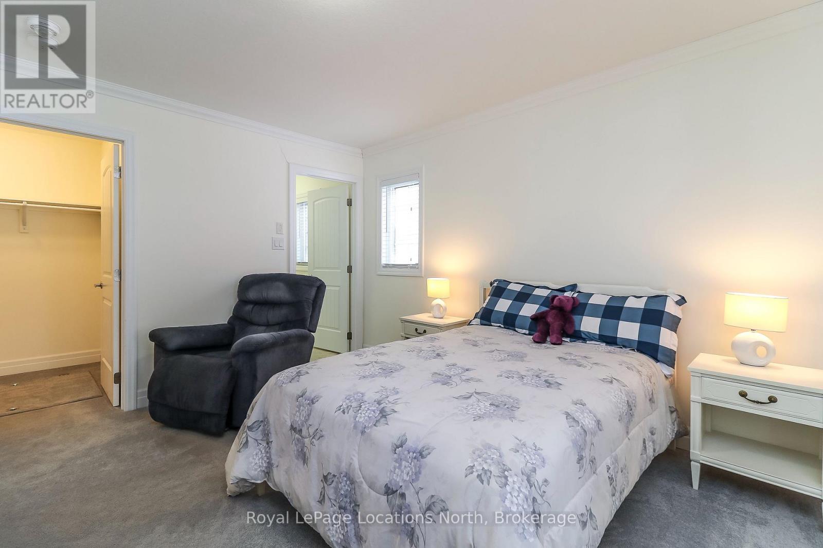 16 New York Avenue, Wasaga Beach, Ontario  L9Z 3A8 - Photo 12 - S12959528