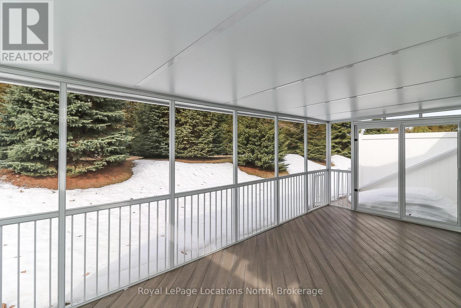 16 New York Avenue, Wasaga Beach, Ontario  L9Z 3A8 - Photo 24 - S12959528