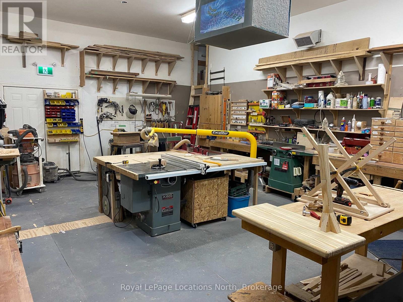 16 New York Avenue, Wasaga Beach, Ontario  L9Z 3A8 - Photo 43 - S12959528