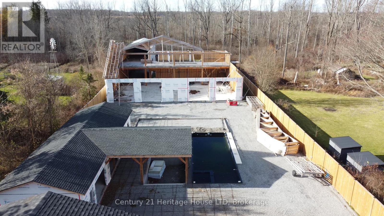 9785 Niagara River Parkway, Niagara Falls, Ontario  L2E 6S6 - Photo 5 - X12959378