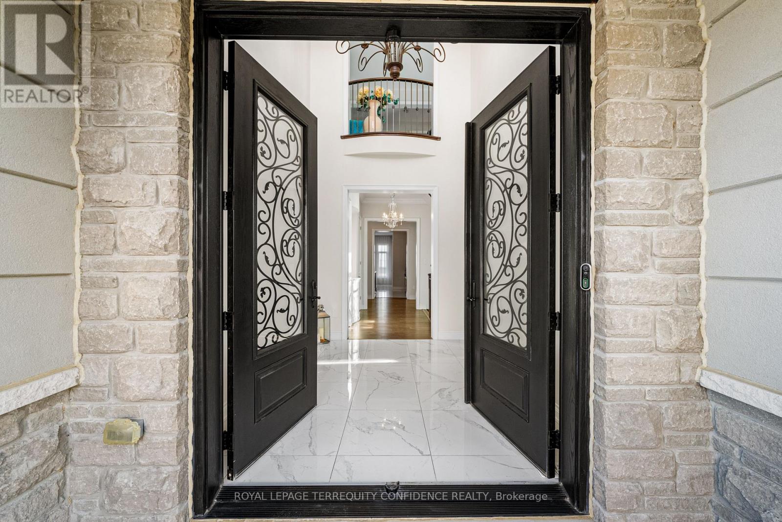 23 Macmurchy Avenue, King, Ontario  L0J 1C0 - Photo 2 - N12807184