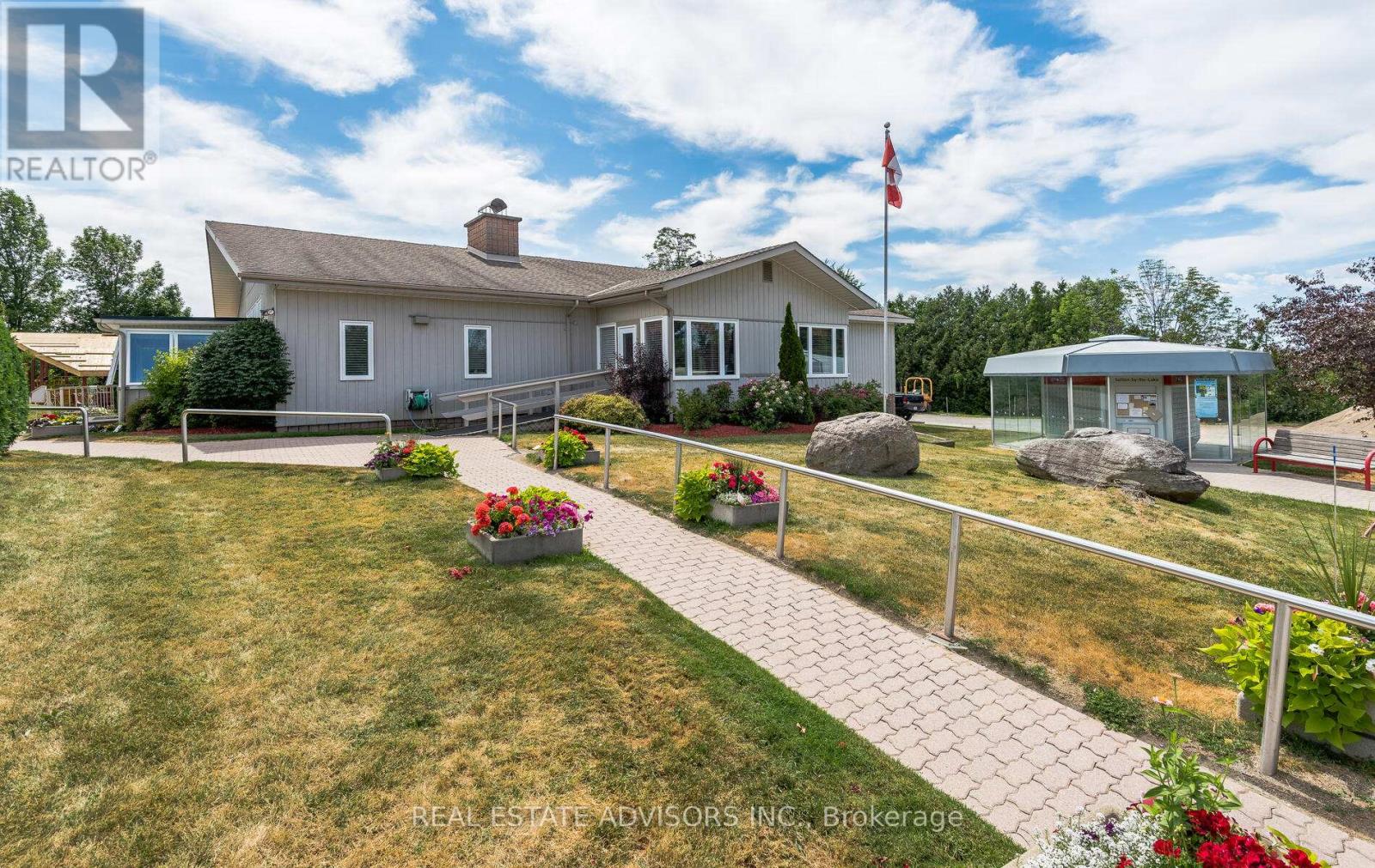 50 Juno Crescent, Georgina, Ontario  L0E 1R0 - Photo 37 - N12940478