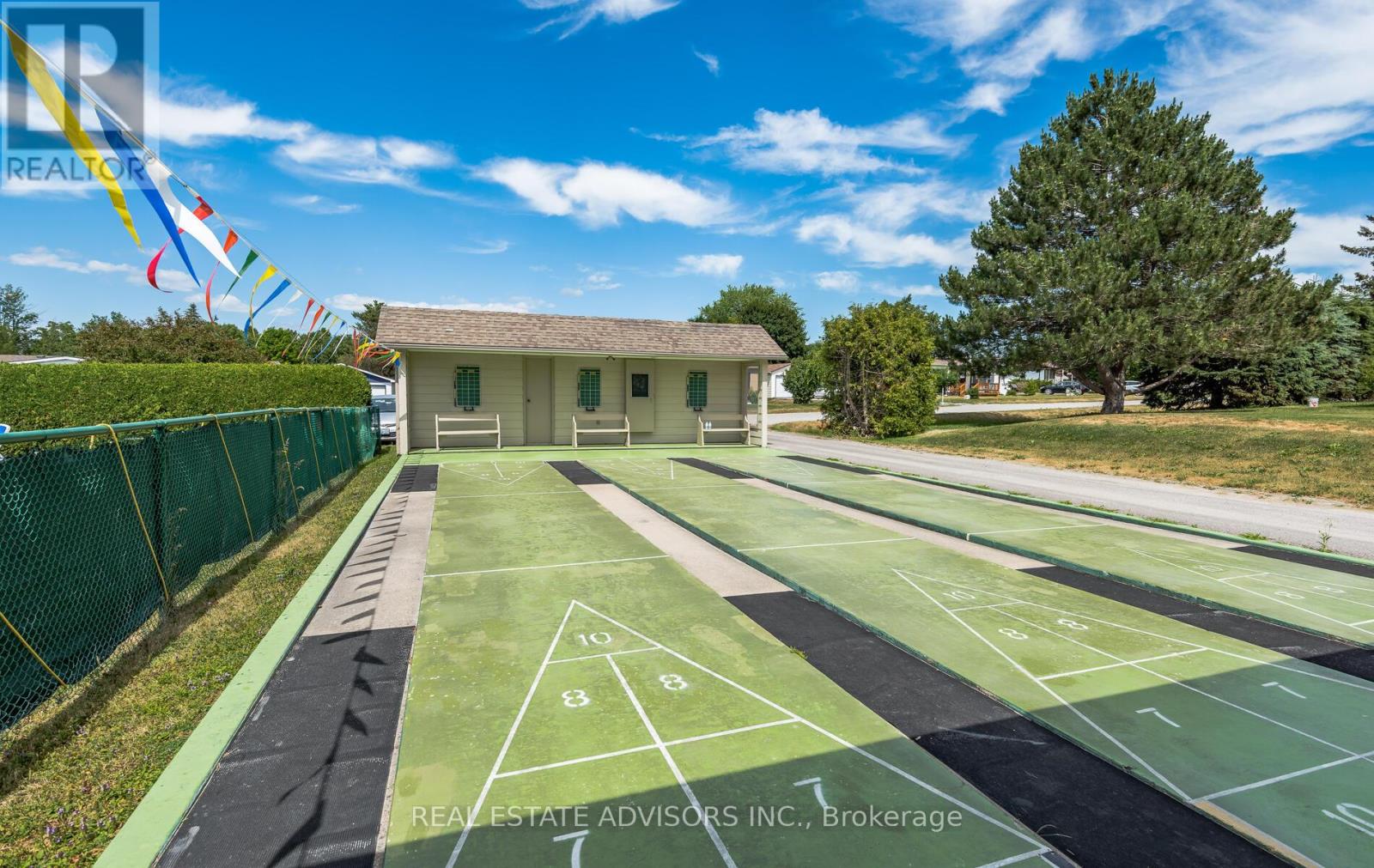 50 Juno Crescent, Georgina, Ontario  L0E 1R0 - Photo 40 - N12940478