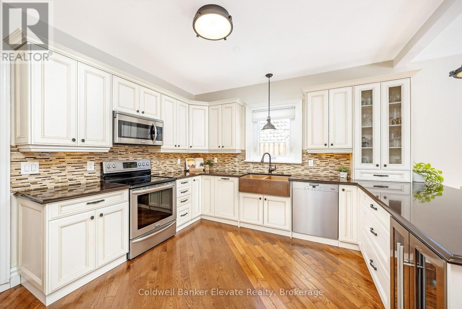 6 Queen Street, Halton Hills, Ontario  L7G 2E4 - Photo 20 - W12909692