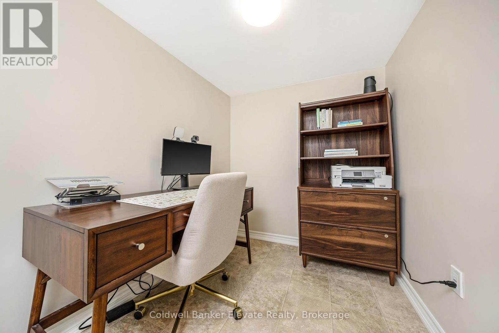 6 Queen Street, Halton Hills, Ontario  L7G 2E4 - Photo 30 - W12909692