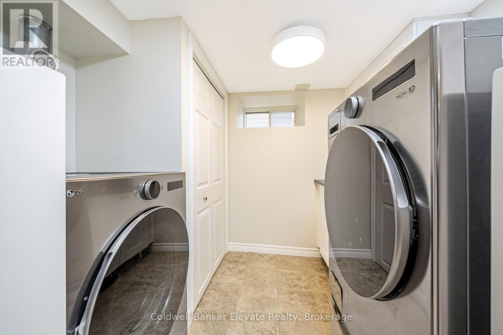 6 Queen Street, Halton Hills, Ontario  L7G 2E4 - Photo 31 - W12909692