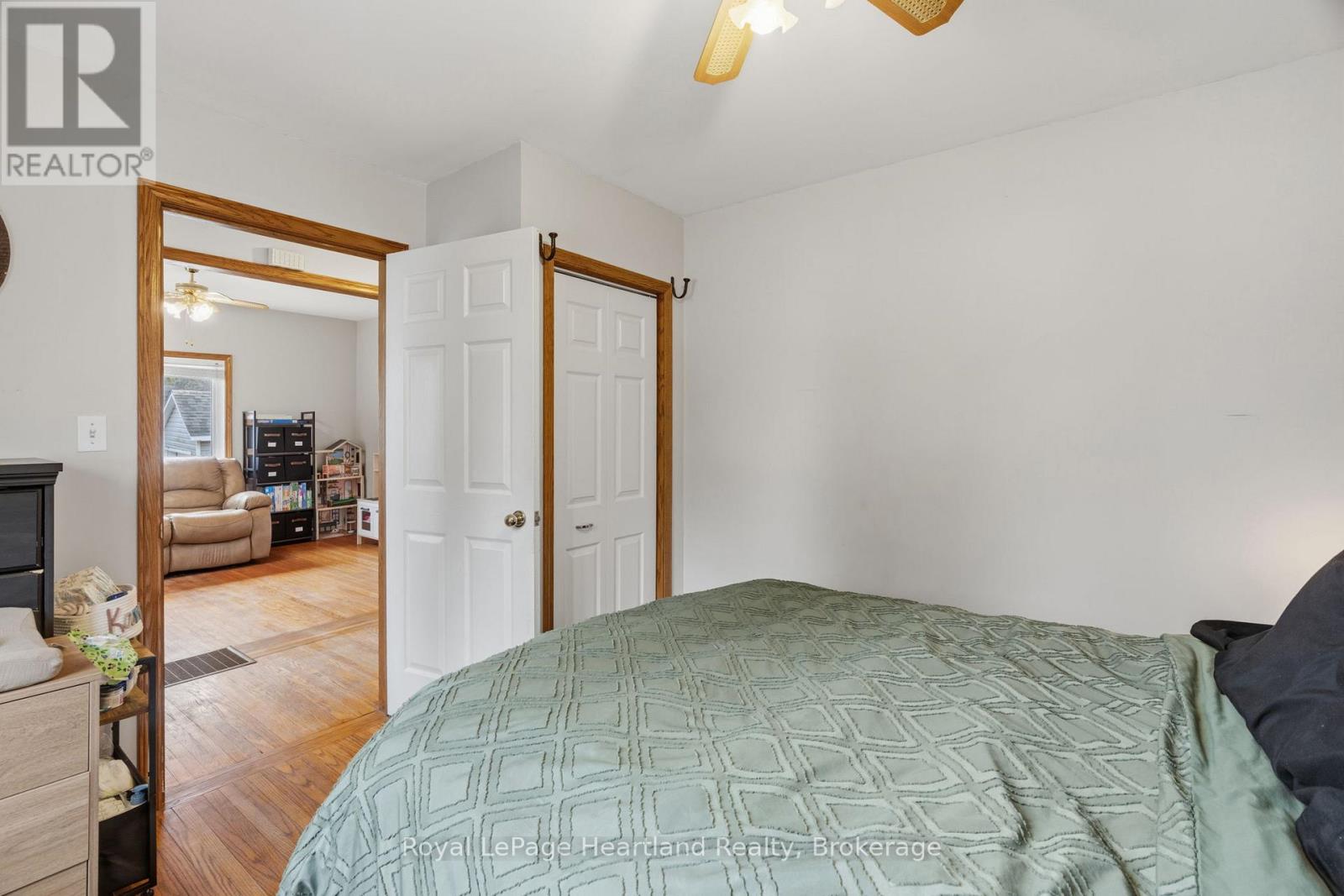 Photo 11 of 43 for 140 Rattenbury Street W