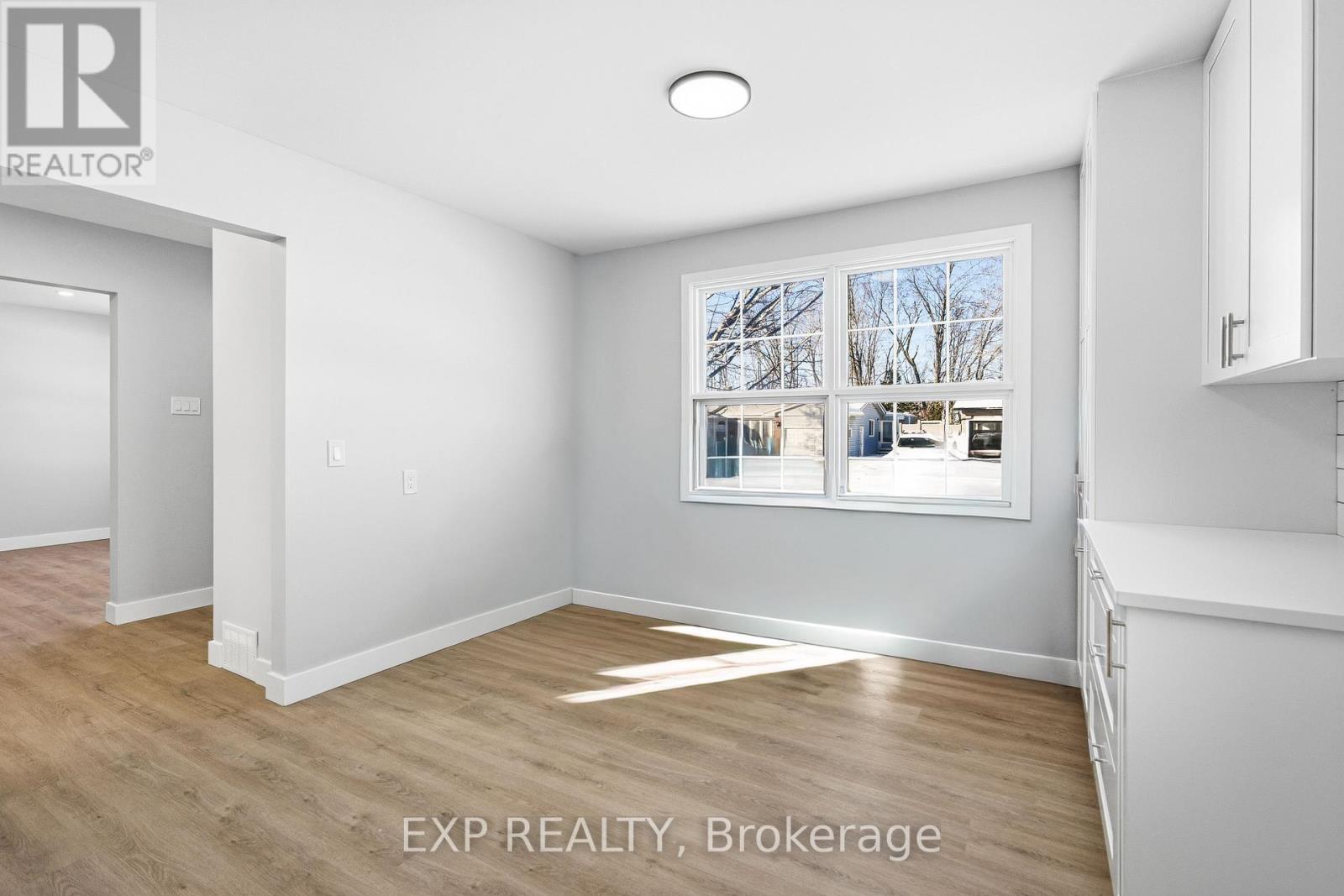 2158 Fillmore Crescent, Ottawa, Ontario  K1J 6A4 - Photo 13 - X12935712