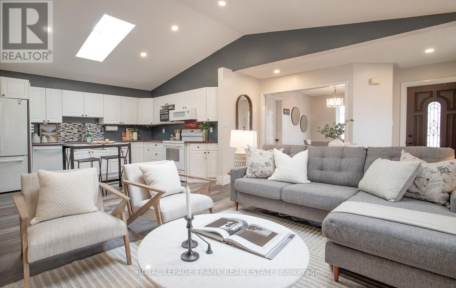 35 Dale Park Drive, Clarington, Ontario  L1E 2Z4 - Photo 8 - E12959322