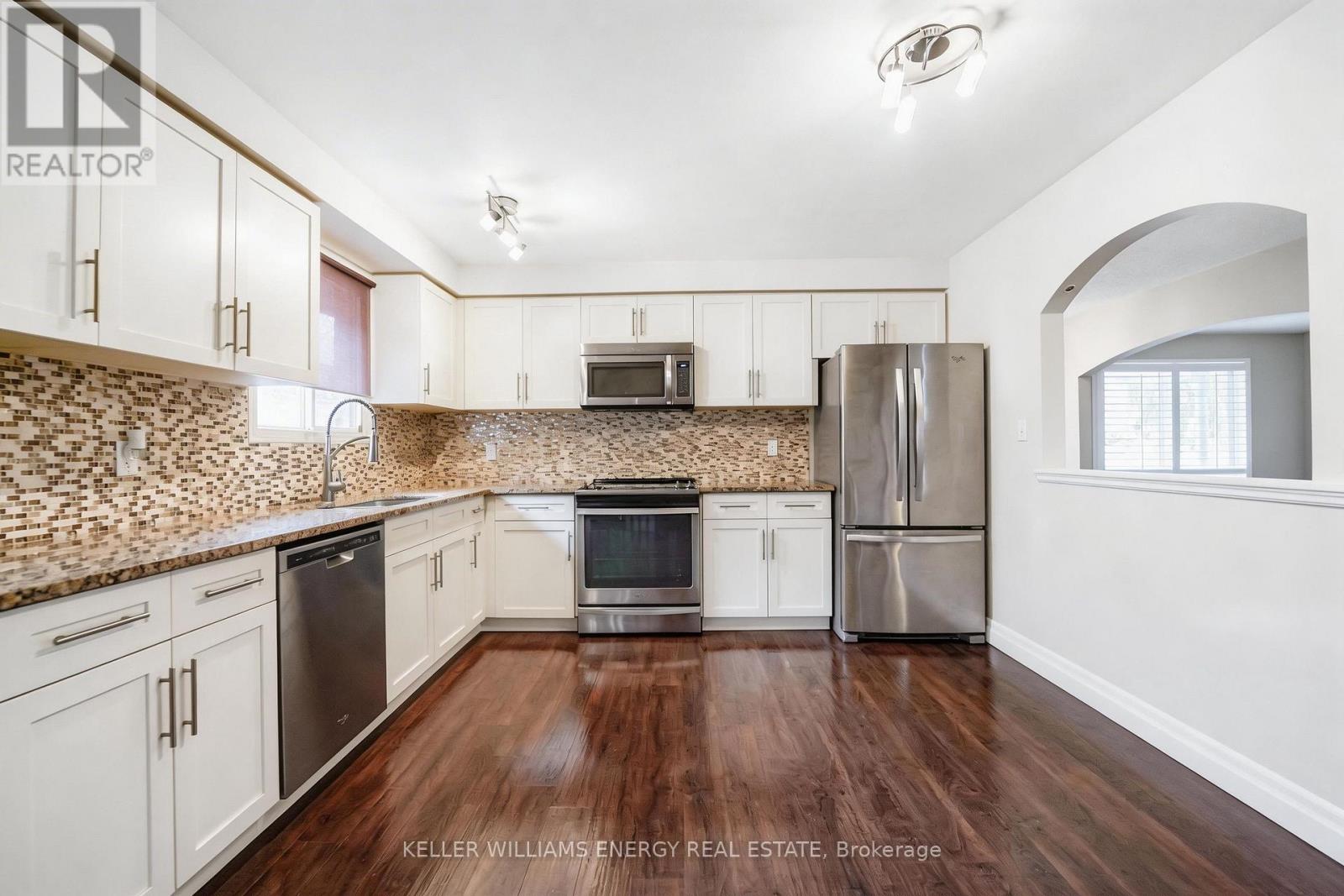 23 Downham Drive, Clarington, Ontario  L1C 4G9 - Photo 10 - E12959474