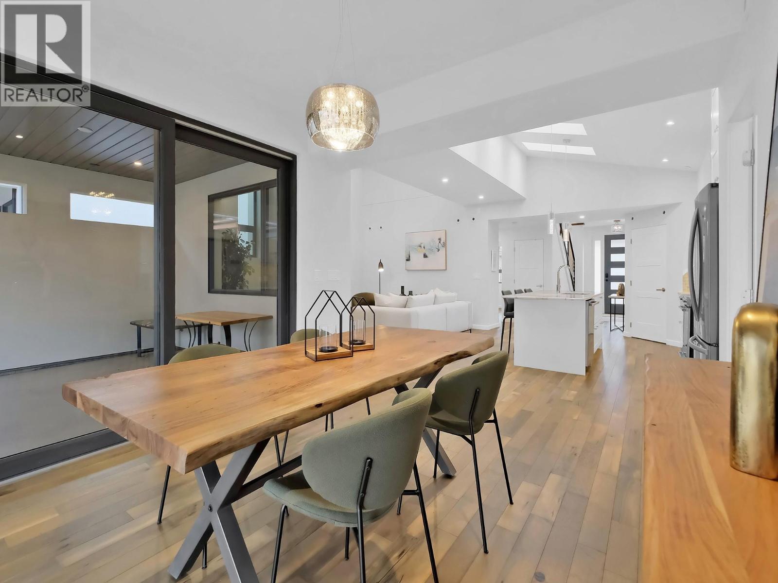 700 CHURCHILL Avenue Penticton Photo 11