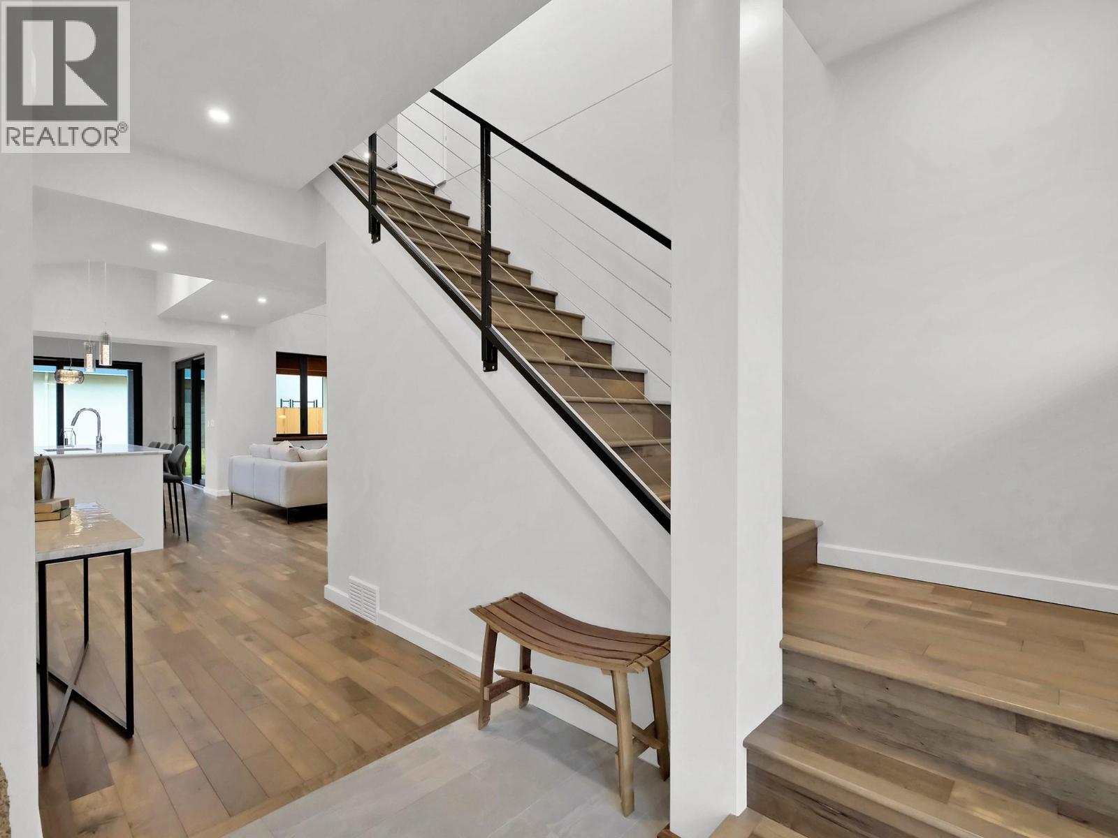 700 CHURCHILL Avenue Penticton Photo 19