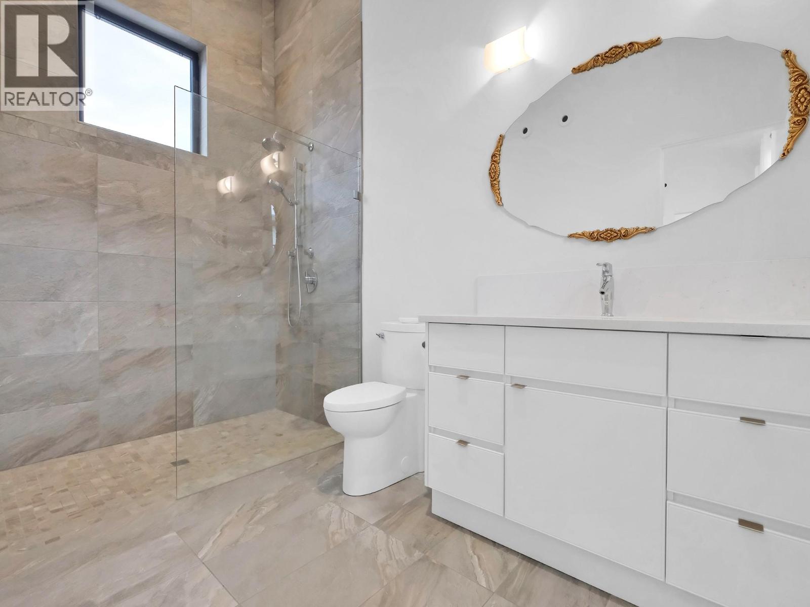 700 CHURCHILL Avenue Penticton Photo 25