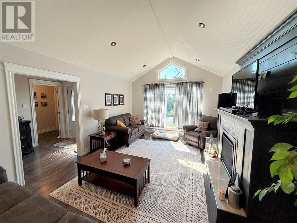 16 Park Crescent, Catalina, Newfoundland & Labrador    - Photo 5 - 1295860