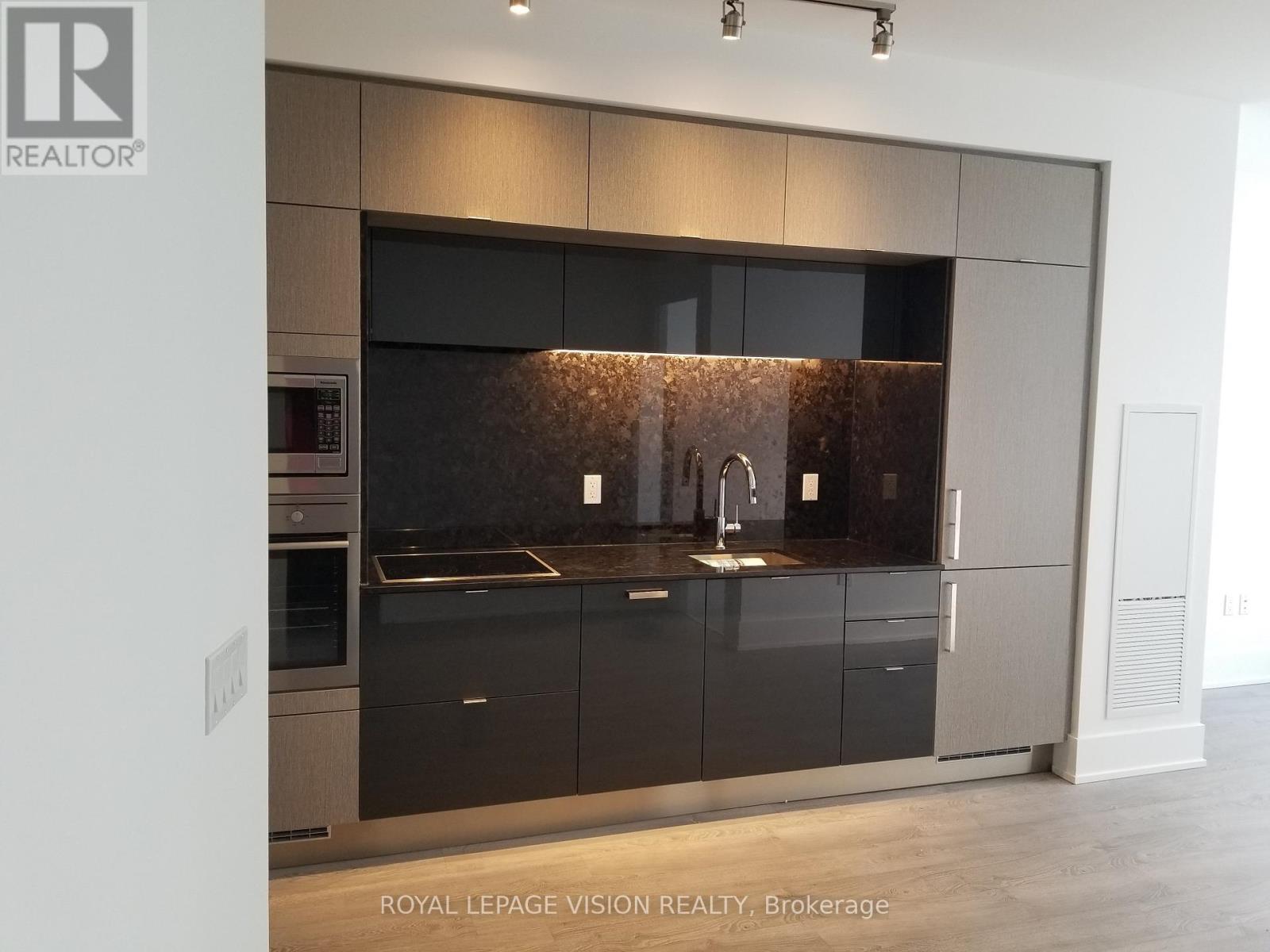 4812 - 10 YORK STREET, Toronto, Ontario