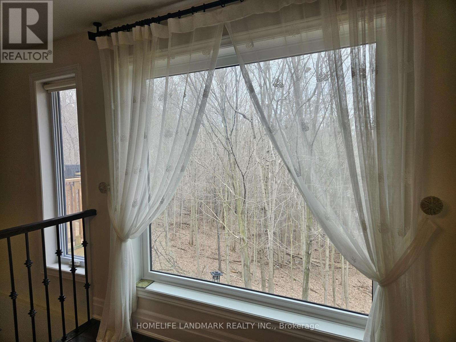 22 Coreydale Court, Toronto, Ontario  M3H 4T2 - Photo 11 - C12959388