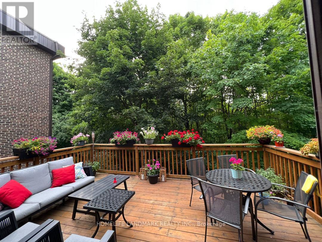 22 Coreydale Court, Toronto, Ontario  M3H 4T2 - Photo 13 - C12959388